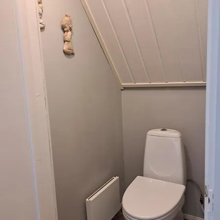 Apartament Andre Etasje, Hjemmekoselig Og Sentral *