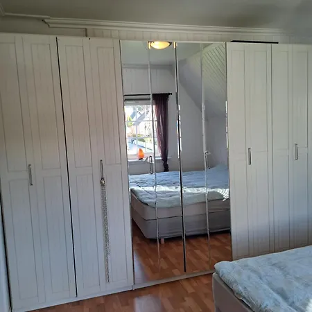 Apartament Andre Etasje, Hjemmekoselig Og Sentral *
