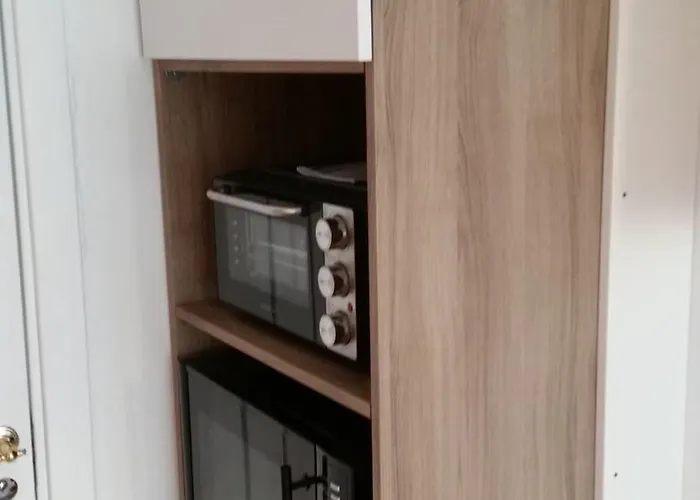 Andre Etasje, Hjemmekoselig Og Sentral Lägenhet